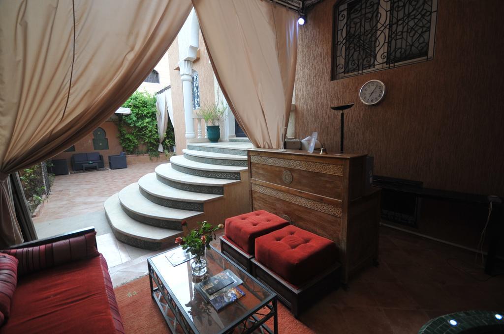 Dar Mezouar Aparthotel Маракеш Екстериор снимка