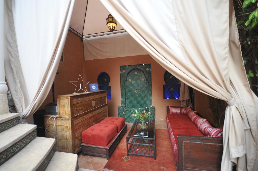 Dar Mezouar Aparthotel Маракеш Екстериор снимка