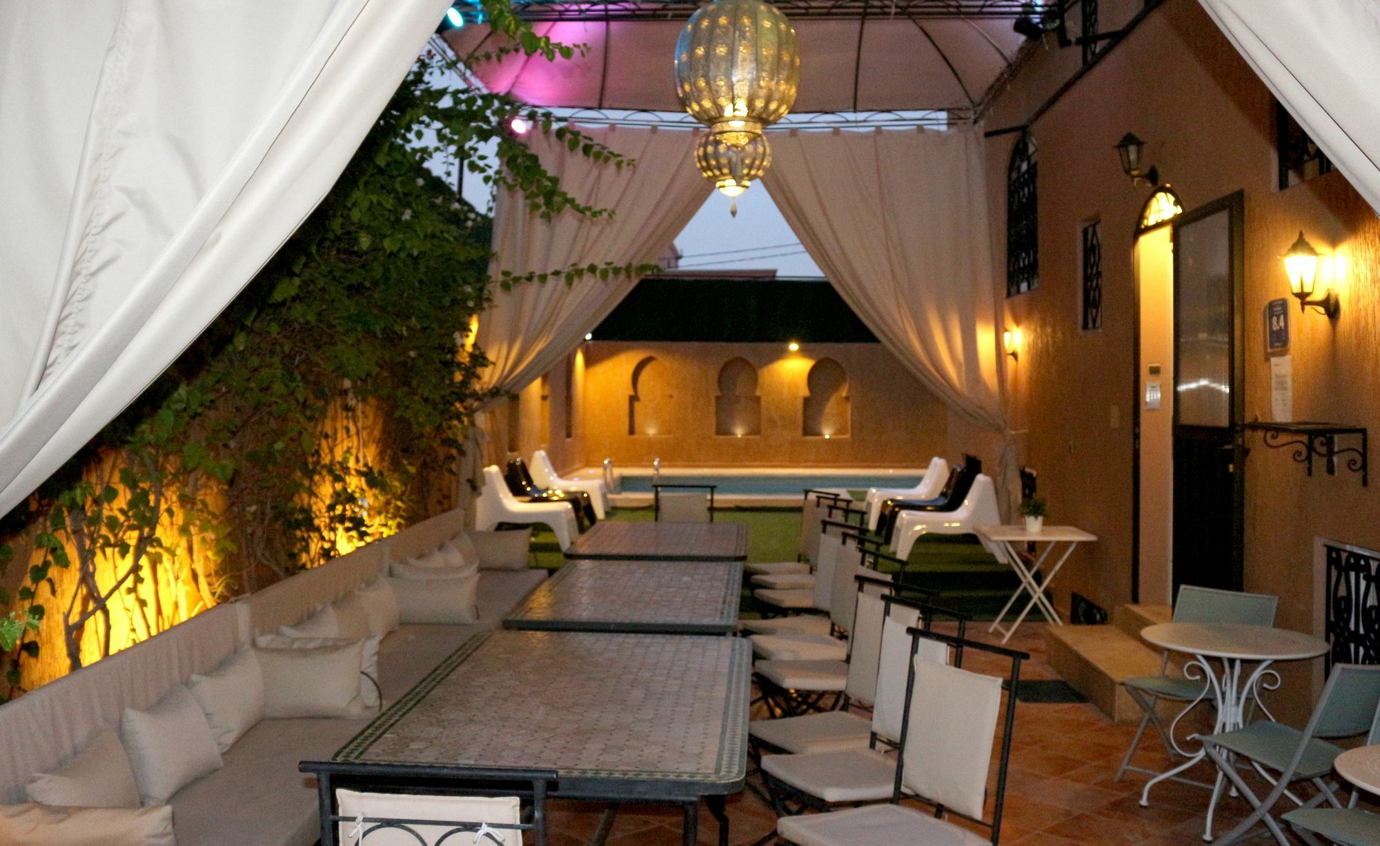Dar Mezouar Aparthotel Маракеш Екстериор снимка